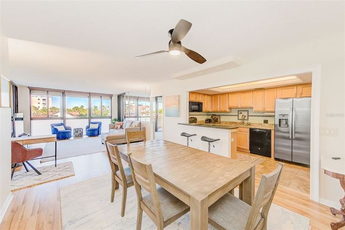 Image No.11-2 Bed Property for sale