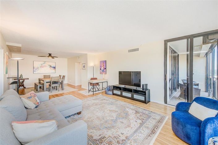 Image No.16-2 Bed Property for sale