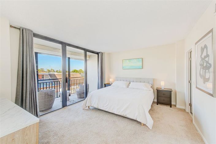 Image No.18-2 Bed Property for sale