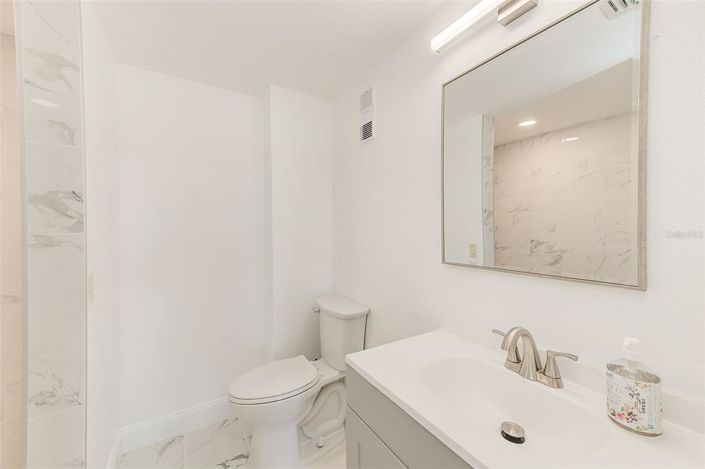 Image No.30-2 Bed Property for sale