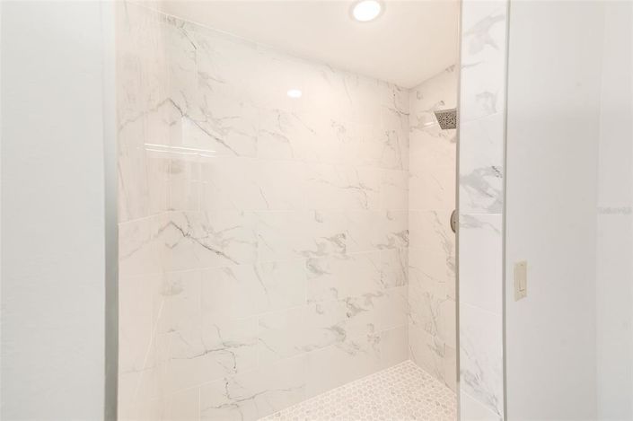 Image No.32-2 Bed Property for sale