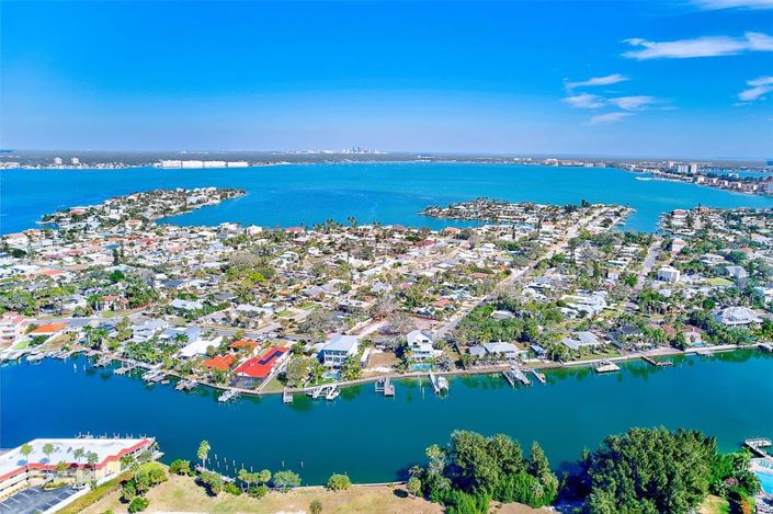 Image No.50-2 Bed Property for sale