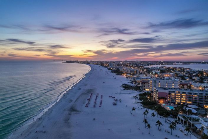 Image No.52-2 Bed Property for sale