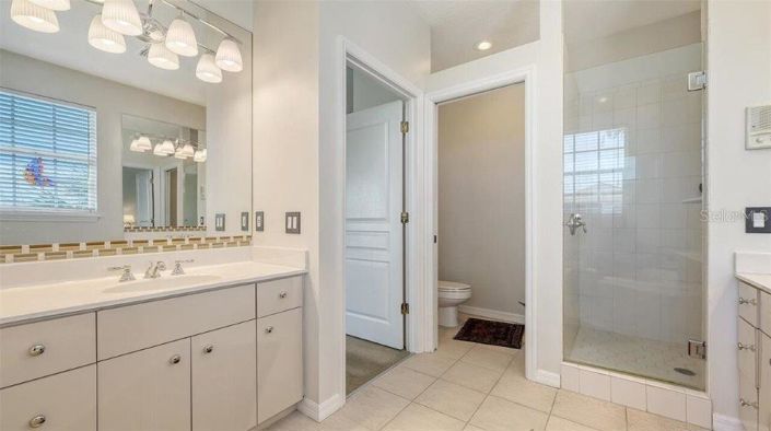 Image No.28-4 Bed Property for sale