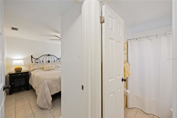 Image No.9-Propriété de 4 chambres à vendre à Holmes Beach