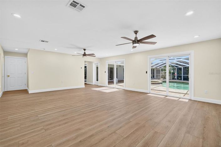 Image No.23-5 Bed Property for sale