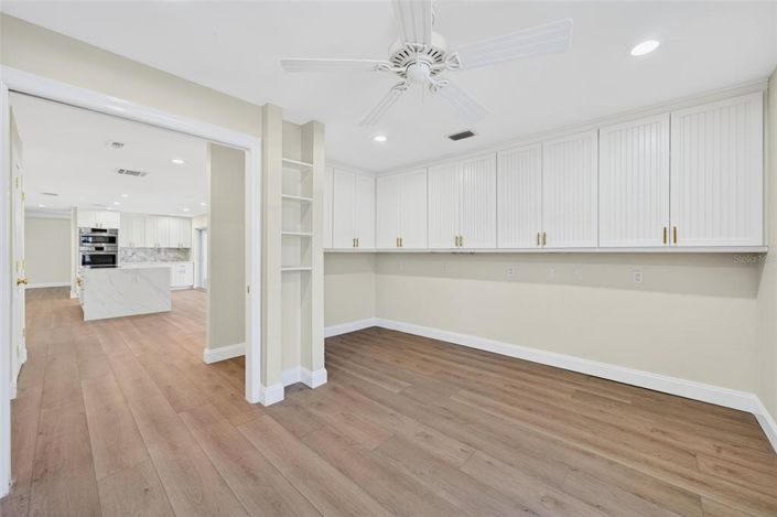 Image No.42-5 Bed Property for sale