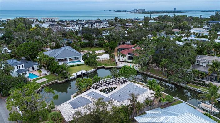 Image No.16-4 Bed Property for sale