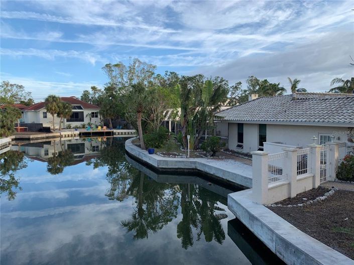 Image No.2-Propriété de 4 chambres à vendre à Sarasota