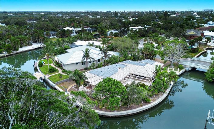 Image No.22-4 Bed Property for sale