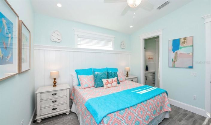 Image No.42-7 Bed Property for sale