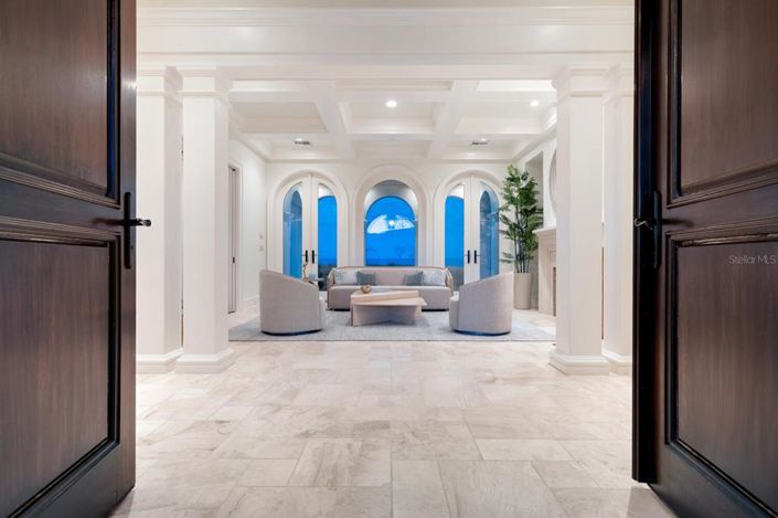 Image No.11-4 Bed Property for sale