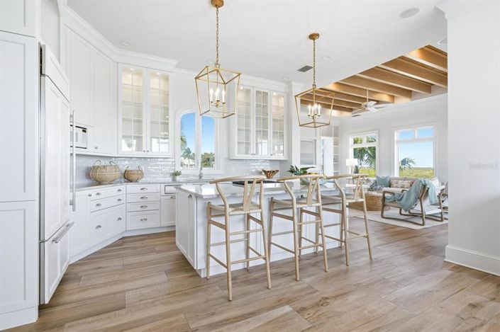 Image No.20-4 Bed Property for sale