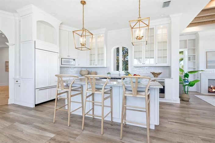 Image No.24-4 Bed Property for sale