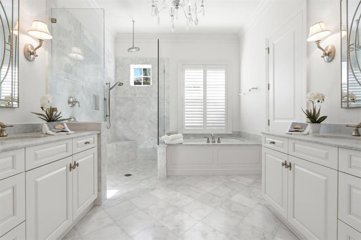 Image No.44-4 Bed Property for sale