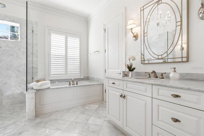 Image No.46-4 Bed Property for sale