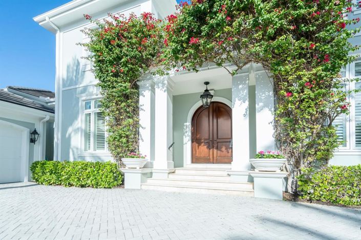 Image No.5-4 Bed Property for sale