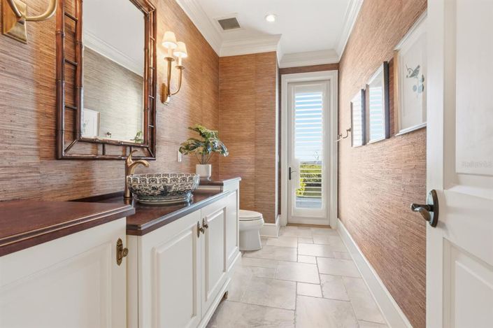 Image No.50-4 Bed Property for sale