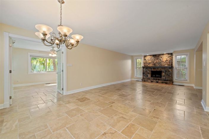 Image No.16-4 Bed Property for sale