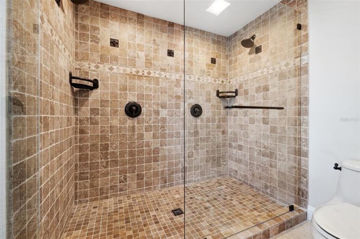 Image No.33-4 Bed Property for sale