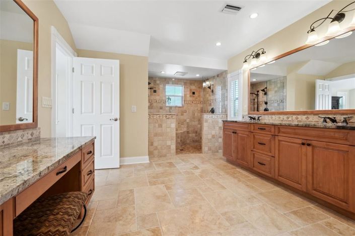 Image No.40-4 Bed Property for sale