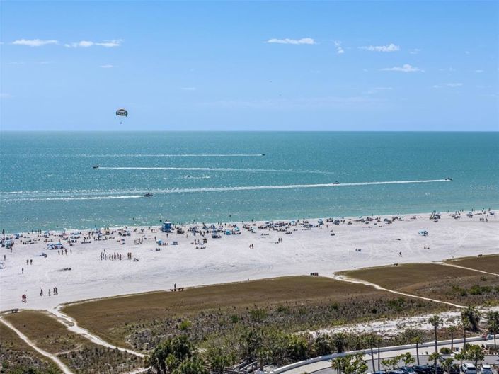 Image No.48-4 Bed Property for sale