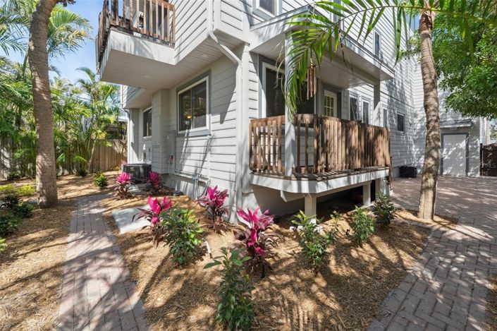 Image No.5-4 Bed Property for sale