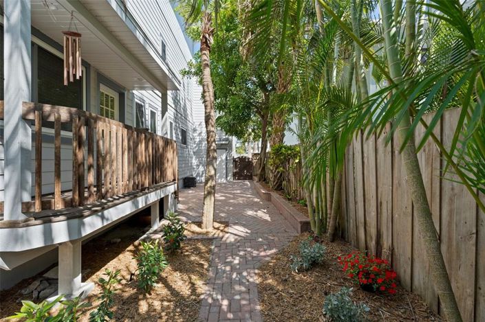 Image No.7-4 Bed Property for sale