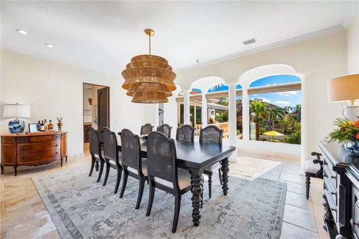 Image No.11-3 Bed Property for sale