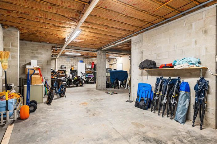 Image No.50-3 Bed Property for sale