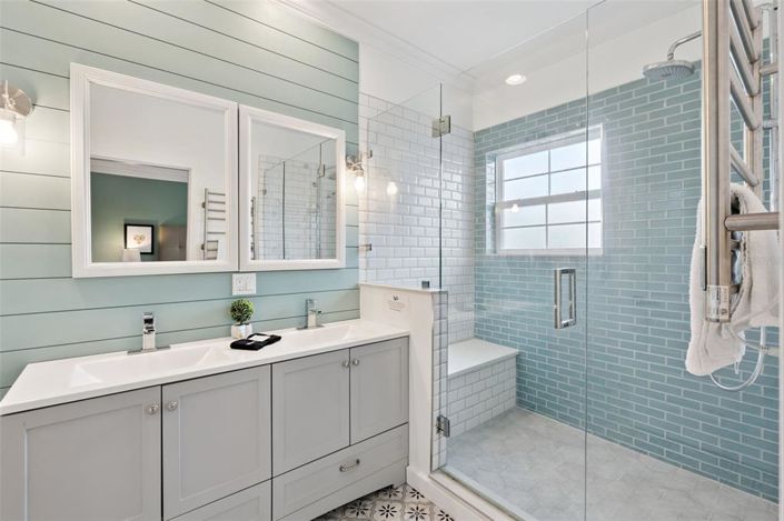 Image No.16-2 Bed Townhouse for sale