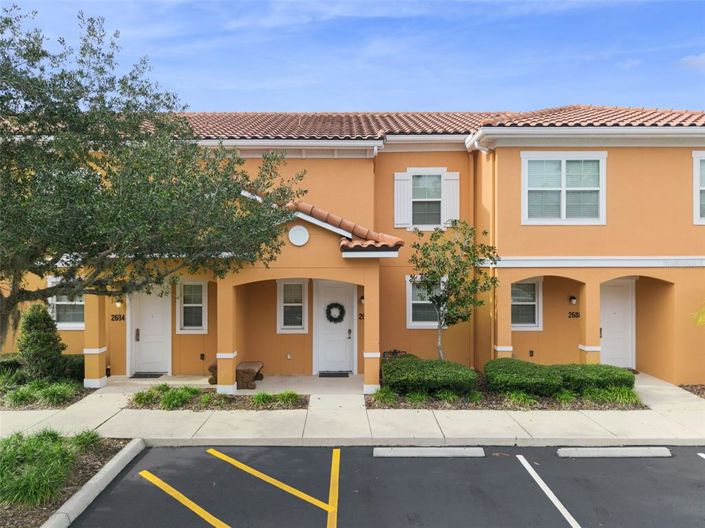 Image No.50-2 Bed Townhouse for sale