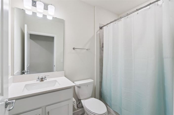 Image No.19-5 Bed Property for sale