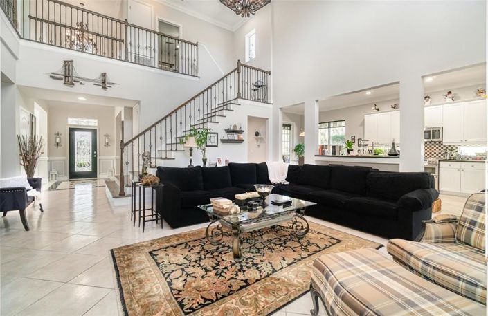 Image No.14-5 Bed Property for sale