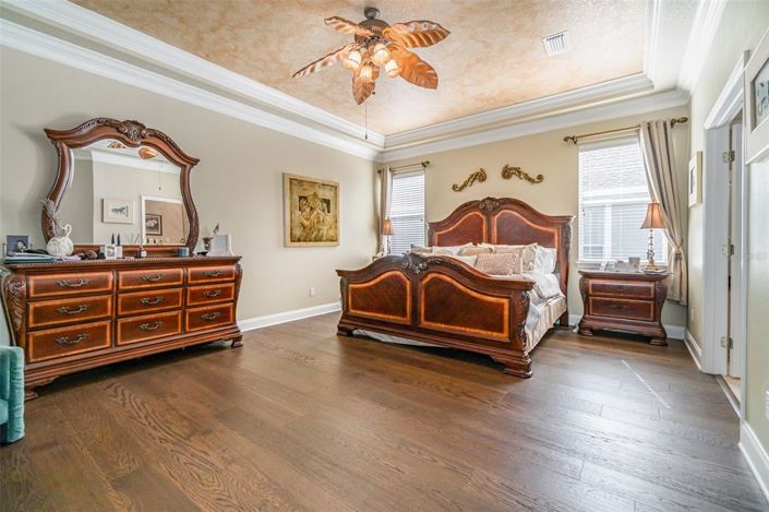 Image No.23-5 Bed Property for sale