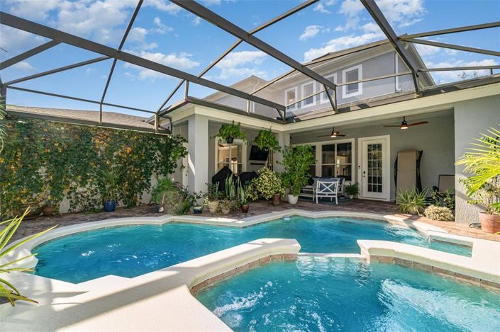 Image No.32-5 Bed Property for sale