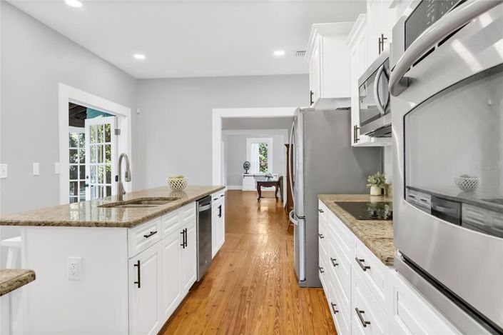 Image No.11-4 Bed Property for sale