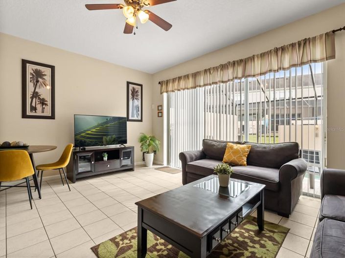 Image No.8-3 Bed Townhouse for sale