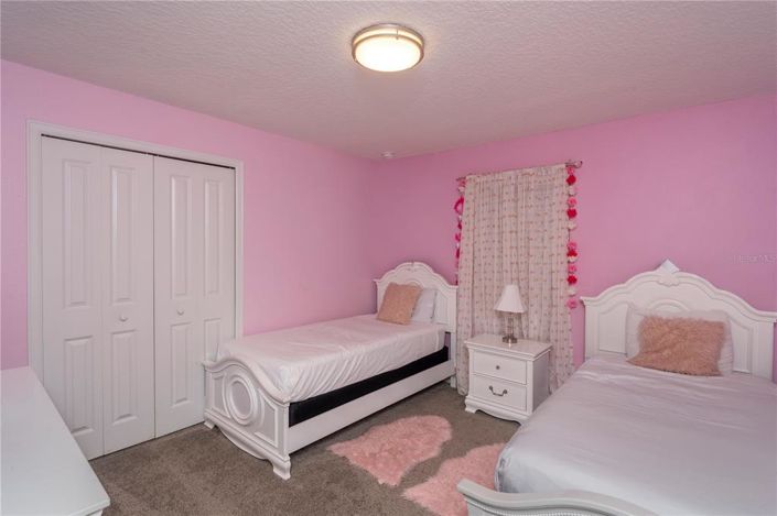 Image No.13-5 Bed Townhouse for sale