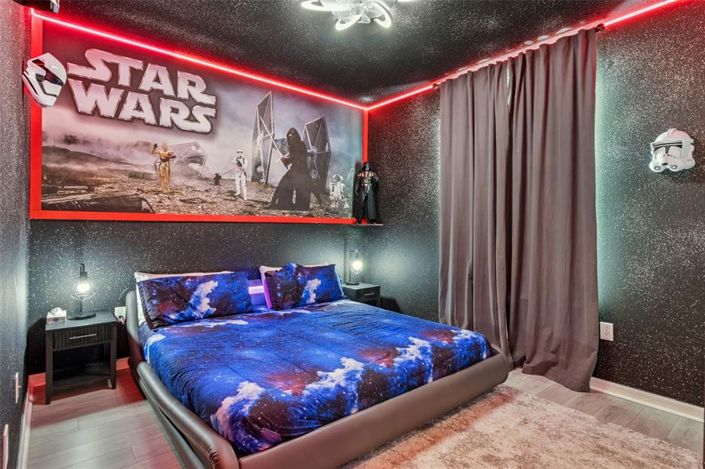 Image No.18-5 Bed Townhouse for sale