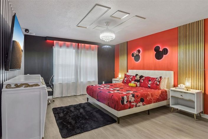 Image No.21-5 Bed Townhouse for sale