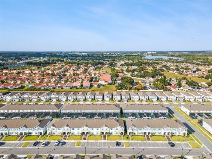 Image No.47-5 Bed Townhouse for sale