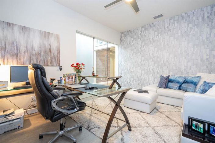 Image No.12-4 Bed Property for sale