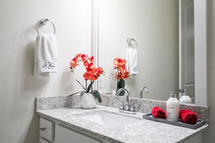 Image No.72-4 Bed Property for sale