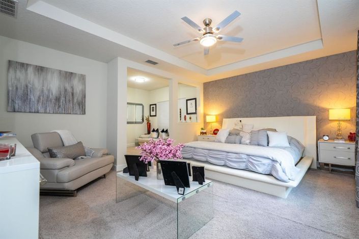 Image No.77-4 Bed Property for sale