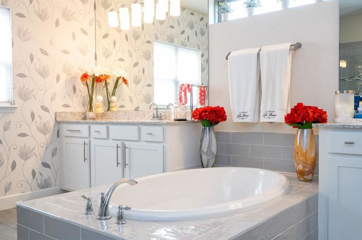 Image No.81-4 Bed Property for sale