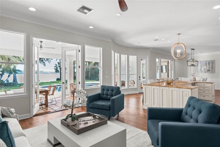 Image No.18-5 Bed Property for sale