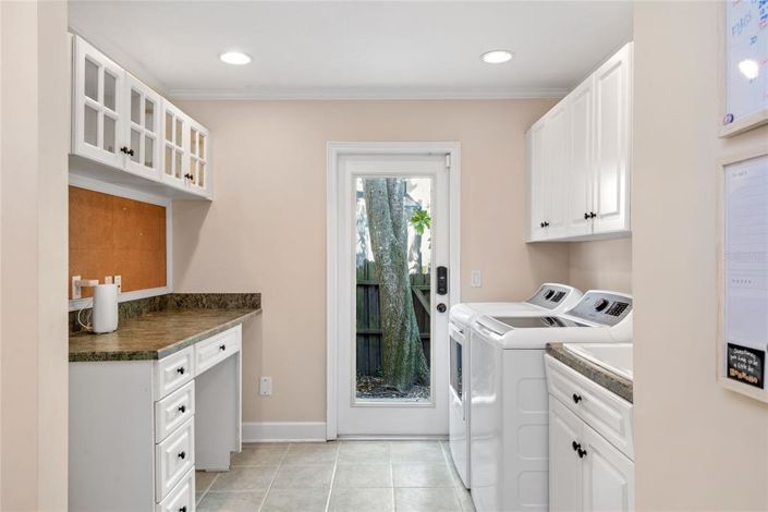 Image No.28-5 Bed Property for sale