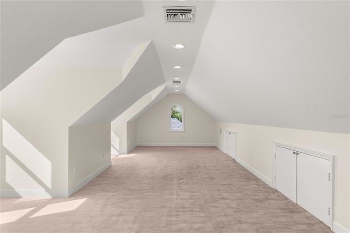 Image No.30-5 Bed Property for sale