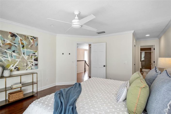 Image No.41-5 Bed Property for sale